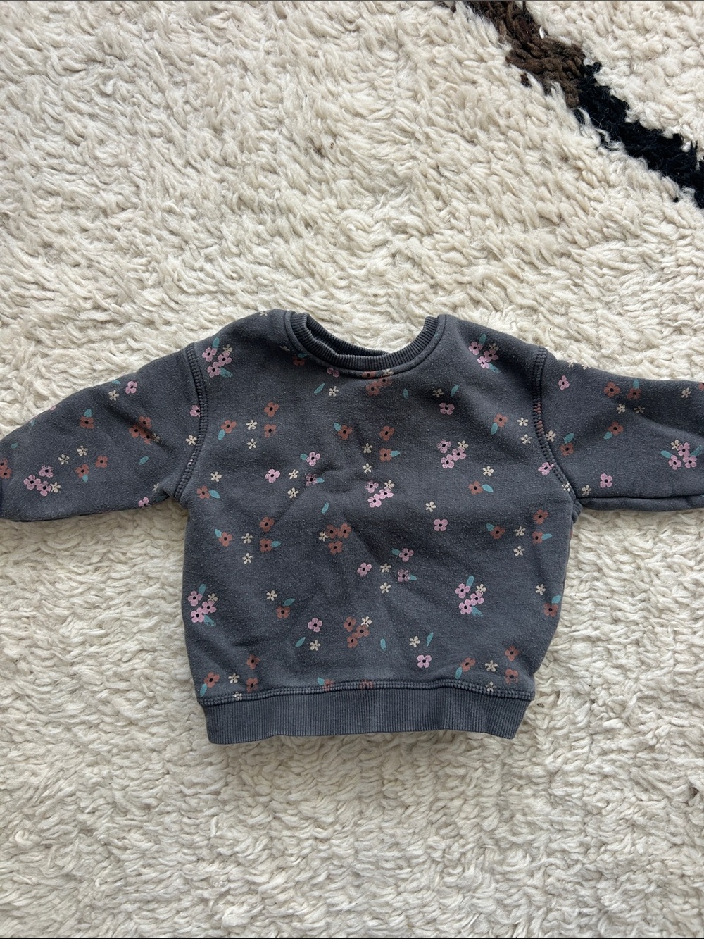 Zara Charcoal Gray Floral Crewneck Sweatshirt
